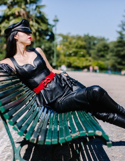 Dominatrix Iris in Paris